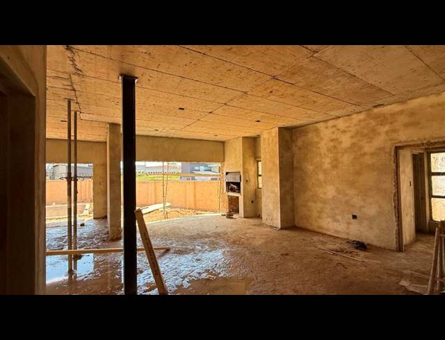 4 BEDROOM HOUSE FOR SALE IN FOUNTAINBROOK ESTATE